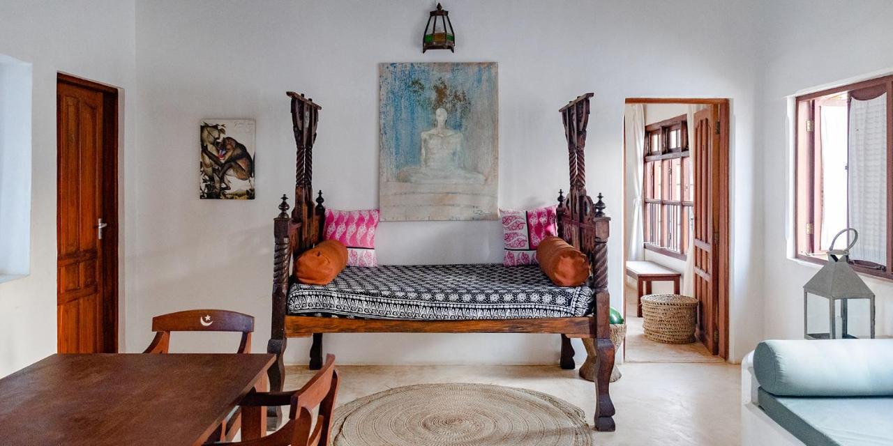 Bed and Breakfast Jua House Ламу Экстерьер фото