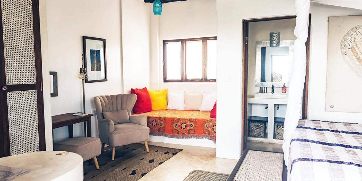 Bed and Breakfast Jua House Ламу Экстерьер фото